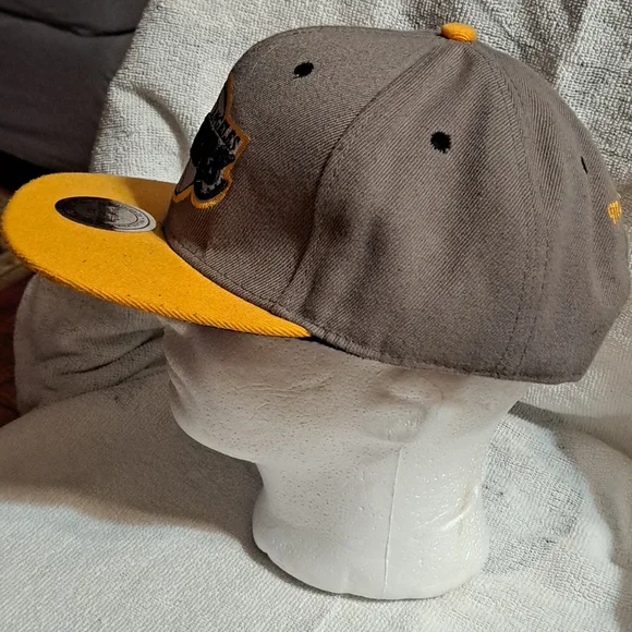 Los Angeles Lakers Hat (Hat1) - Picture 3 of 4